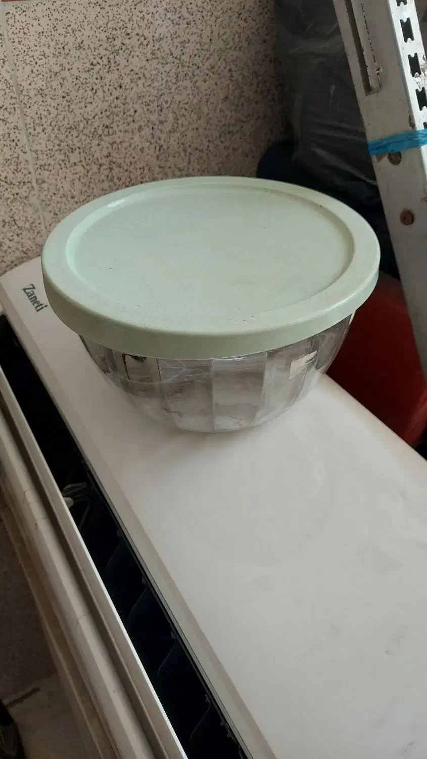 ظرف شیشه ای جای ترشی و اجیل|ظروف نگهدارنده، پلاستیکی، یک‌بارمصرف|گرگان, |دیوار