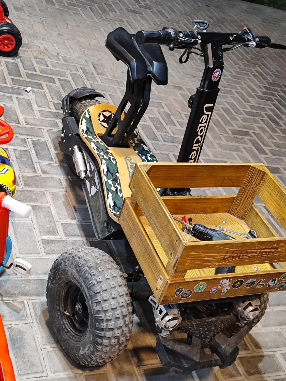 سه چرخ برقی کویر آفرودی بی نظیر|دوچرخه، اسکیت، اسکوتر|شاهین‌شهر, مخابرات (شهید بهشتی)|دیوار