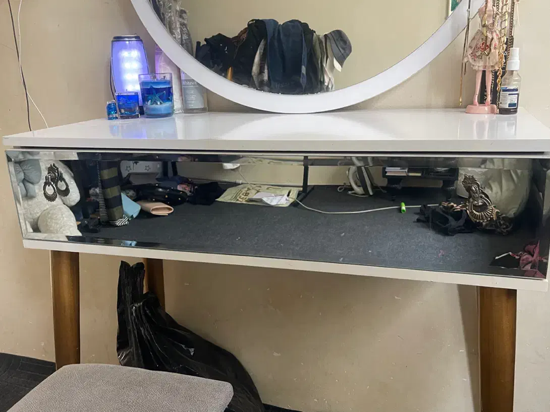 میز آرایش|مبلمان خانگی و میز عسلی|مشهد, کارمندان دوم|دیوار