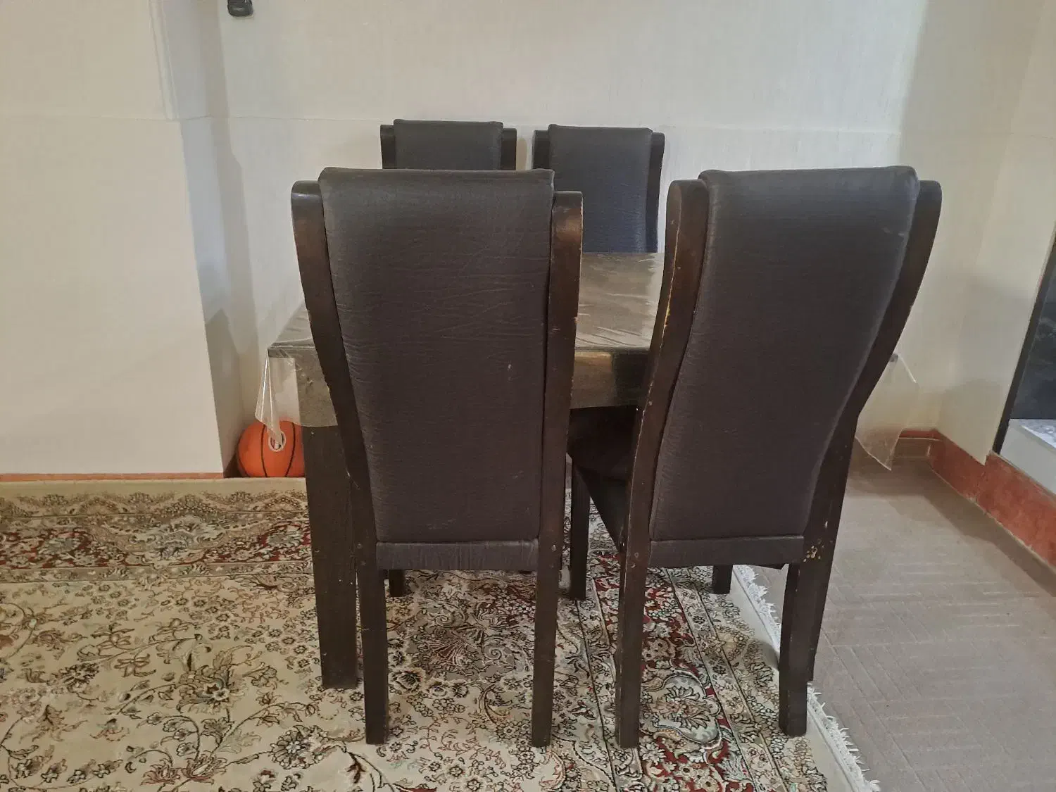 میز غذاخوری چهار نفره|میز و صندلی غذاخوری|قم, زنبیل آباد|دیوار
