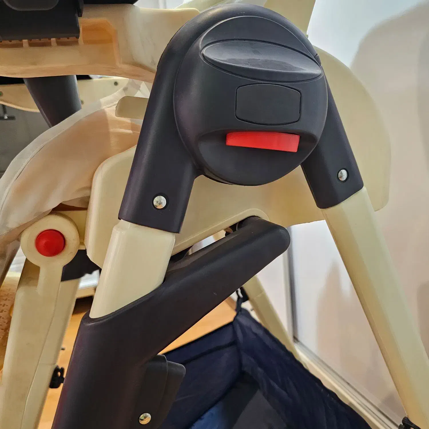 صندلی غذای کودک|تخت و صندلی بچه|تهران, بهار|دیوار