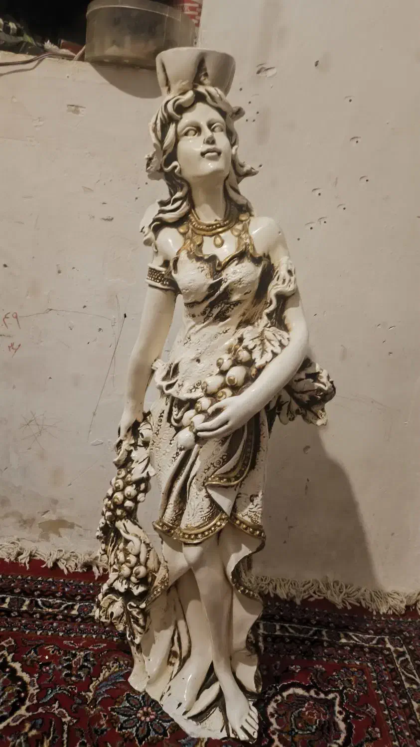 مجسمه طرح زن|مجسمه، تندیس، ماکت|کامیاران, |دیوار