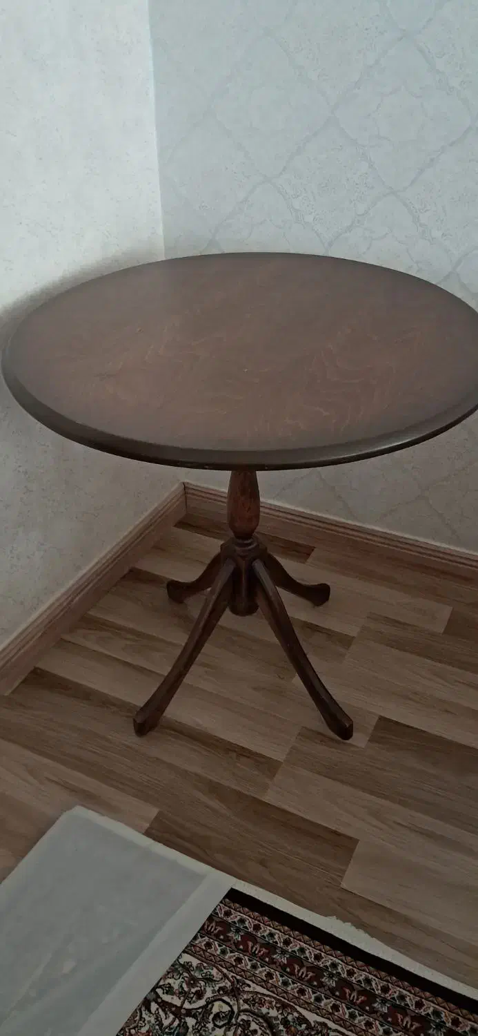 میز گرد|میز و صندلی غذاخوری|اردبیل, |دیوار