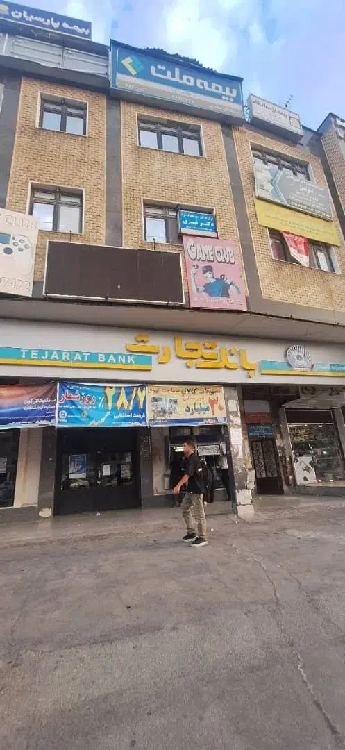 فروش واحد ۸۰ متر مناسب اداری،میدان دوم شهرک گلستان|فروش دفتر کار، اتاق اداری، مطب|شیراز, شهرک بزین|دیوار