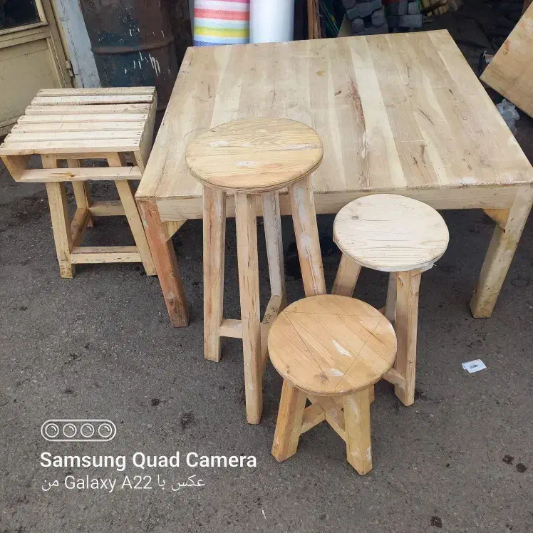 چهار پایه|صندلی و نیمکت|تبریز, |دیوار