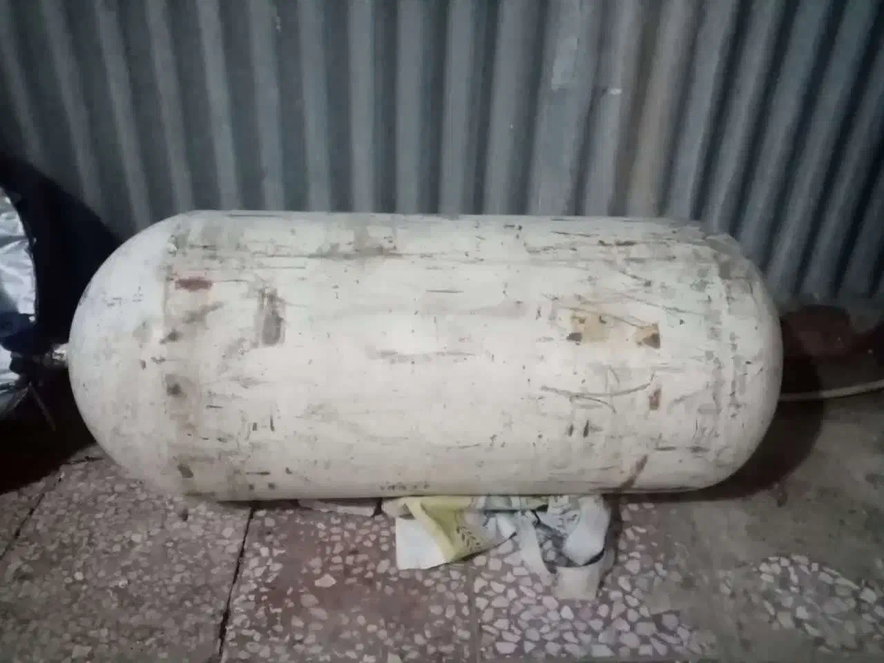 کپسول گاز / مخزن cng سی ان جی|قطعات یدکی و لوازم جانبی|قم, چهل درخت‎|دیوار