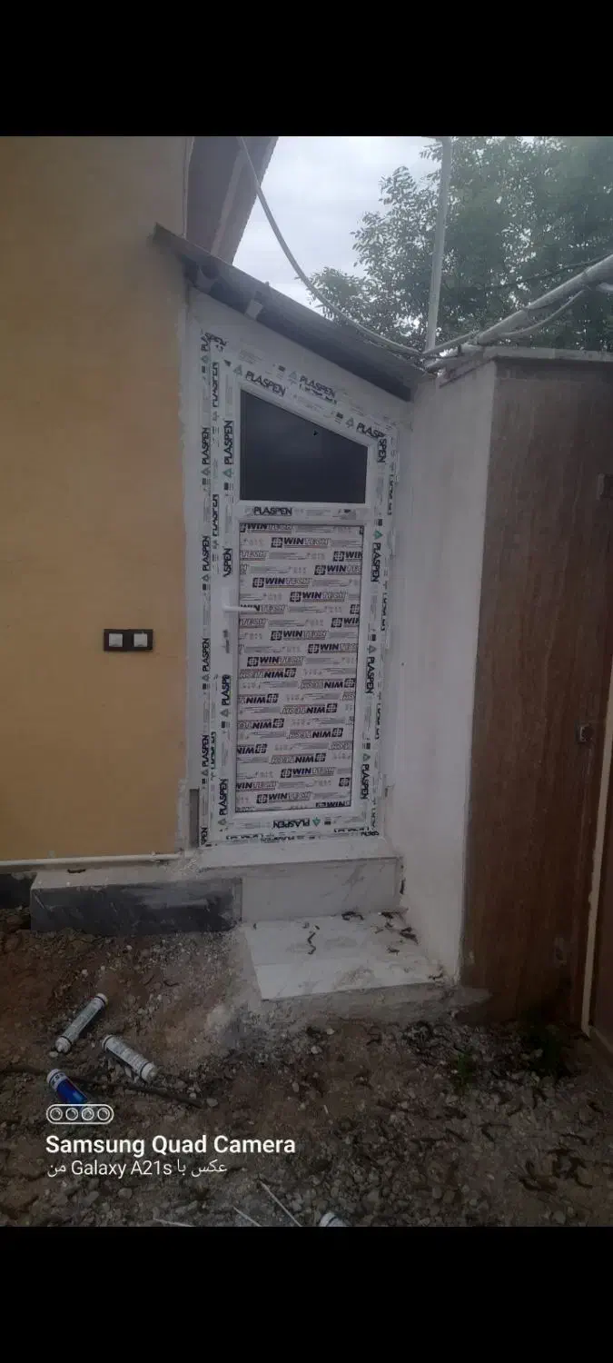 تولید درب و پنجره دوجداره برادران نجفی|مصالح و تجهیزات ساختمان|آبیک, |دیوار