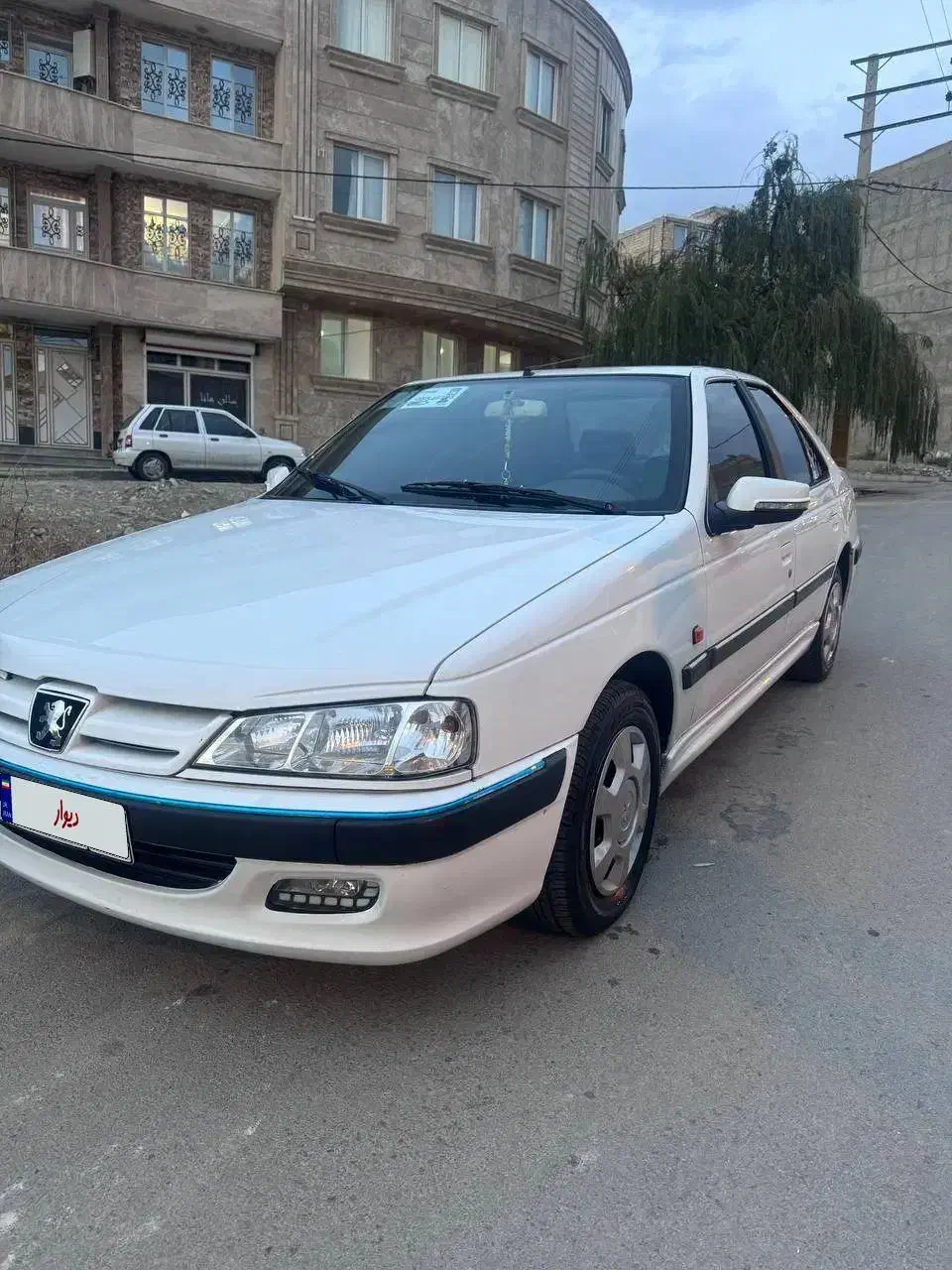 پژو پارس سفید|خودرو سواری و وانت|ارومیه, |دیوار