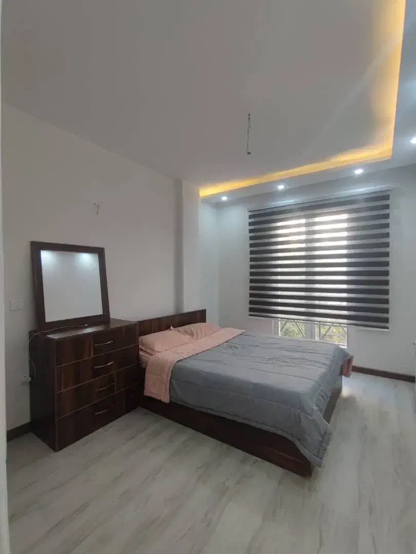 ۷۰متر ۶ساله /فول امکانات/رو به آفتاب