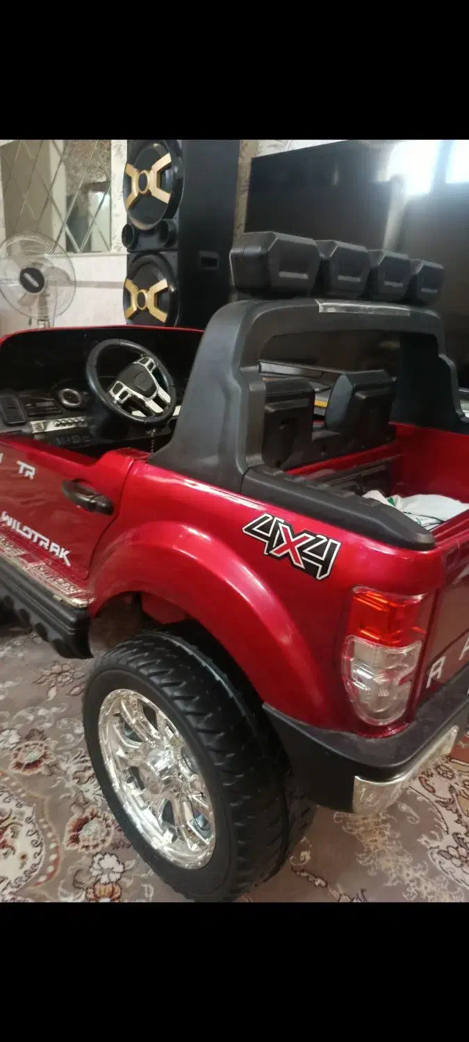 ماشین شارژی 4موتوره فورد درحد نو|اسباببازی|قم, شهرک توانیر|دیوار