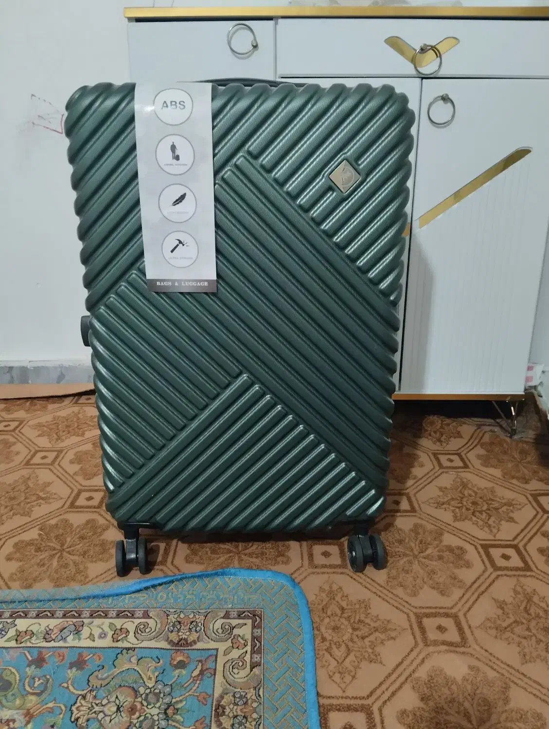 چمدان فایبر گلاس نشکن در فرون اباد|کیف، کفش، کمربند|پاکدشت, پاکدشت (مامازند)|دیوار