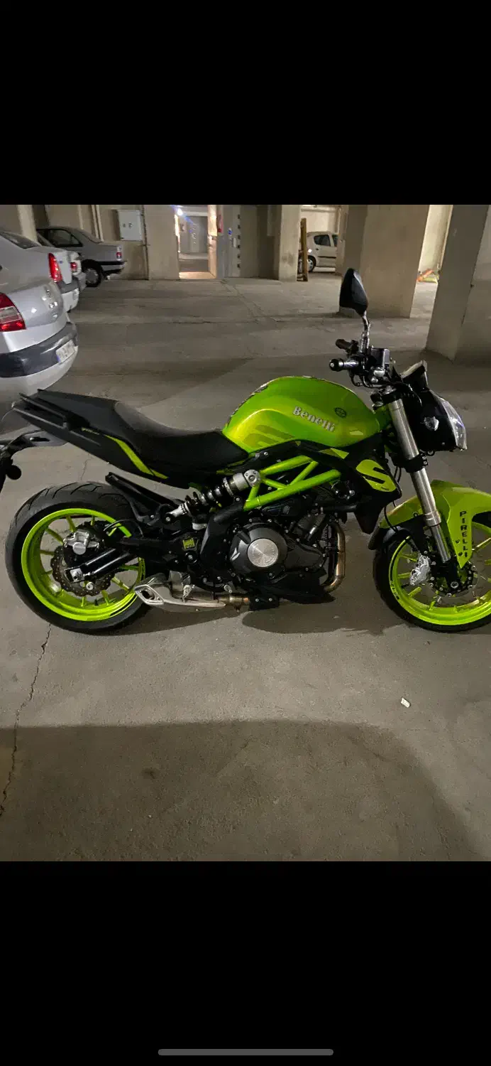 بنلی ۳۰۰ جفت سیلندر|موتورسیکلت|قم, زنبیل آباد|دیوار