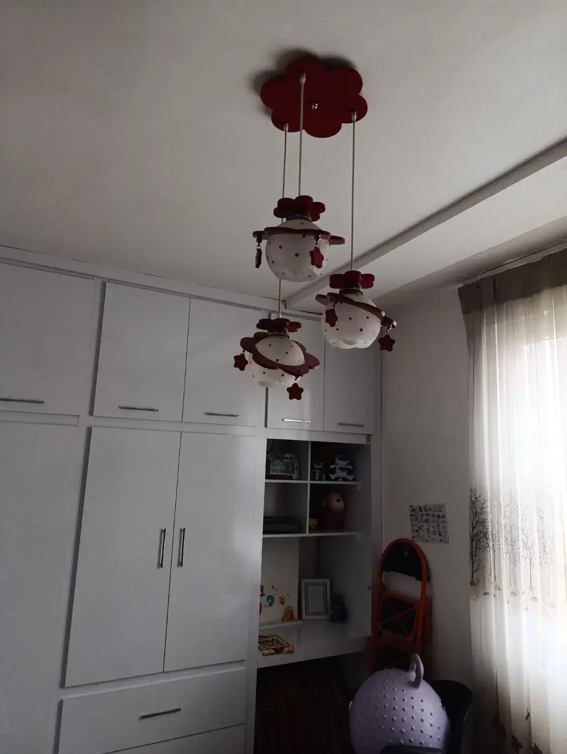 لوستر|لوستر و چراغ آویز|شیروان (خراسان), |دیوار