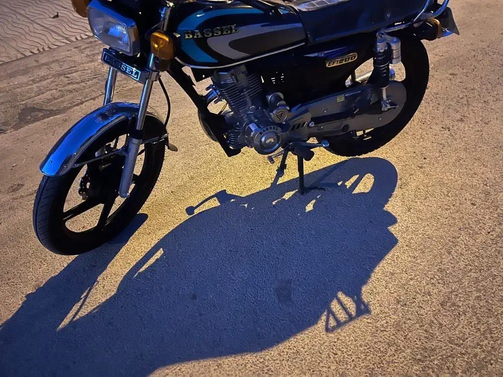 باسل۲۰۰|موتورسیکلت|سنقر, |دیوار