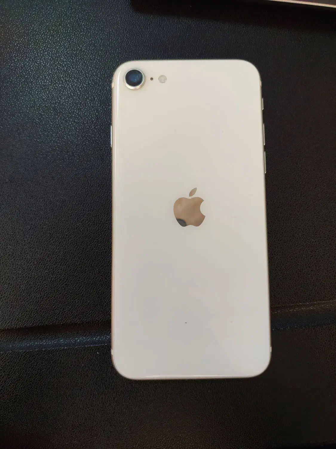 آیفون se 2020 سفید ۶۴ گیگ|موبایل|تهران, شهرک غزالی|دیوار