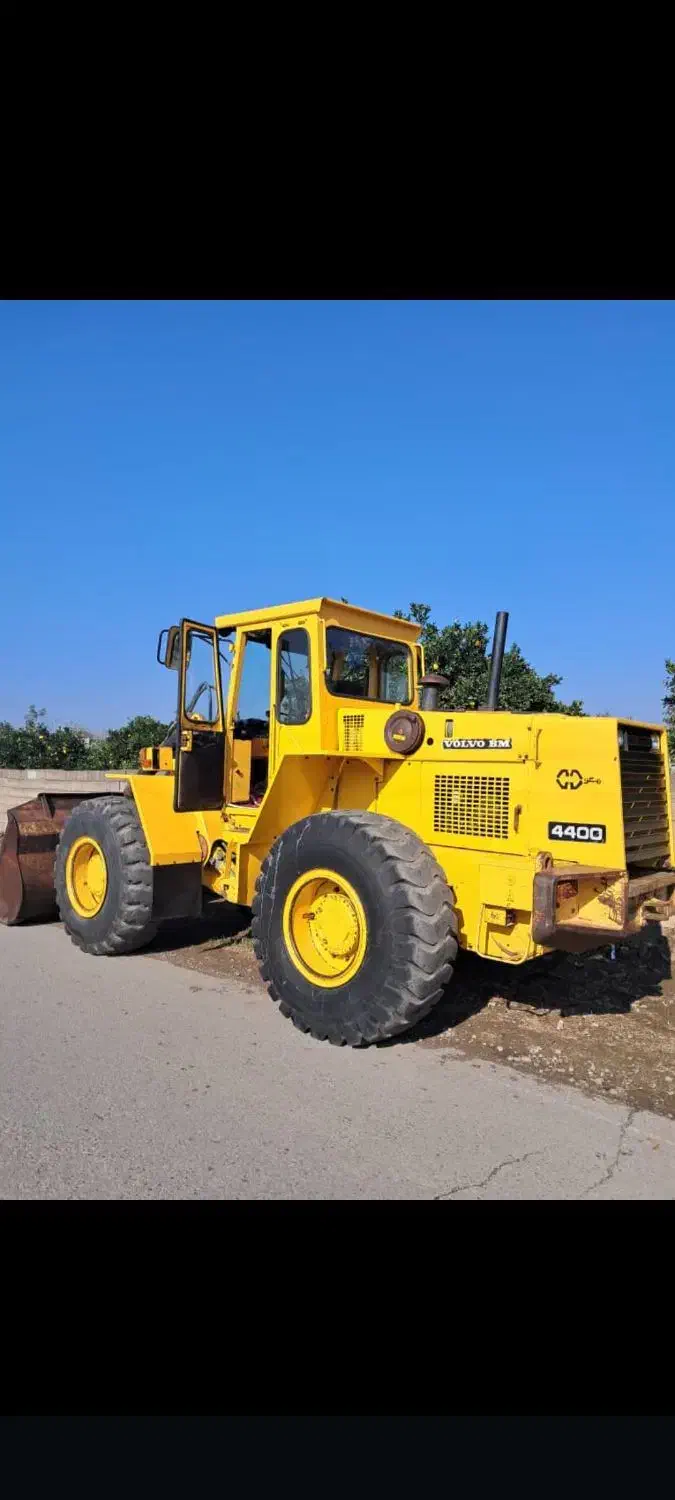 لودر ۴۴۰۰ درجه یک|خودرو سنگین|بابل, |دیوار