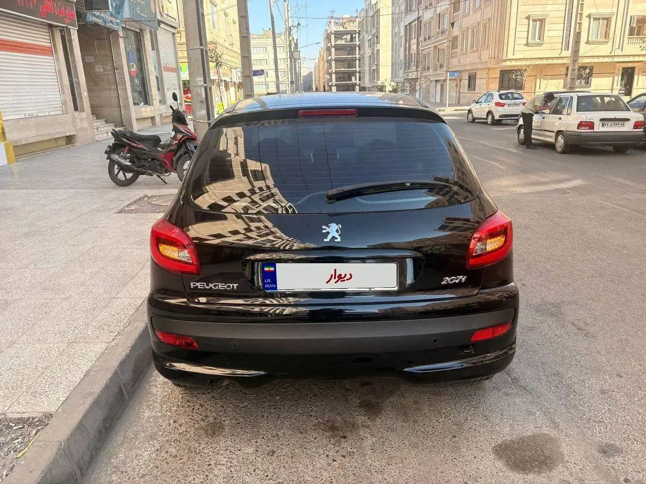 207 سقف فلز مدل 404 سرامیک شده|خودرو سواری و وانت|مشهد, الهیه|دیوار