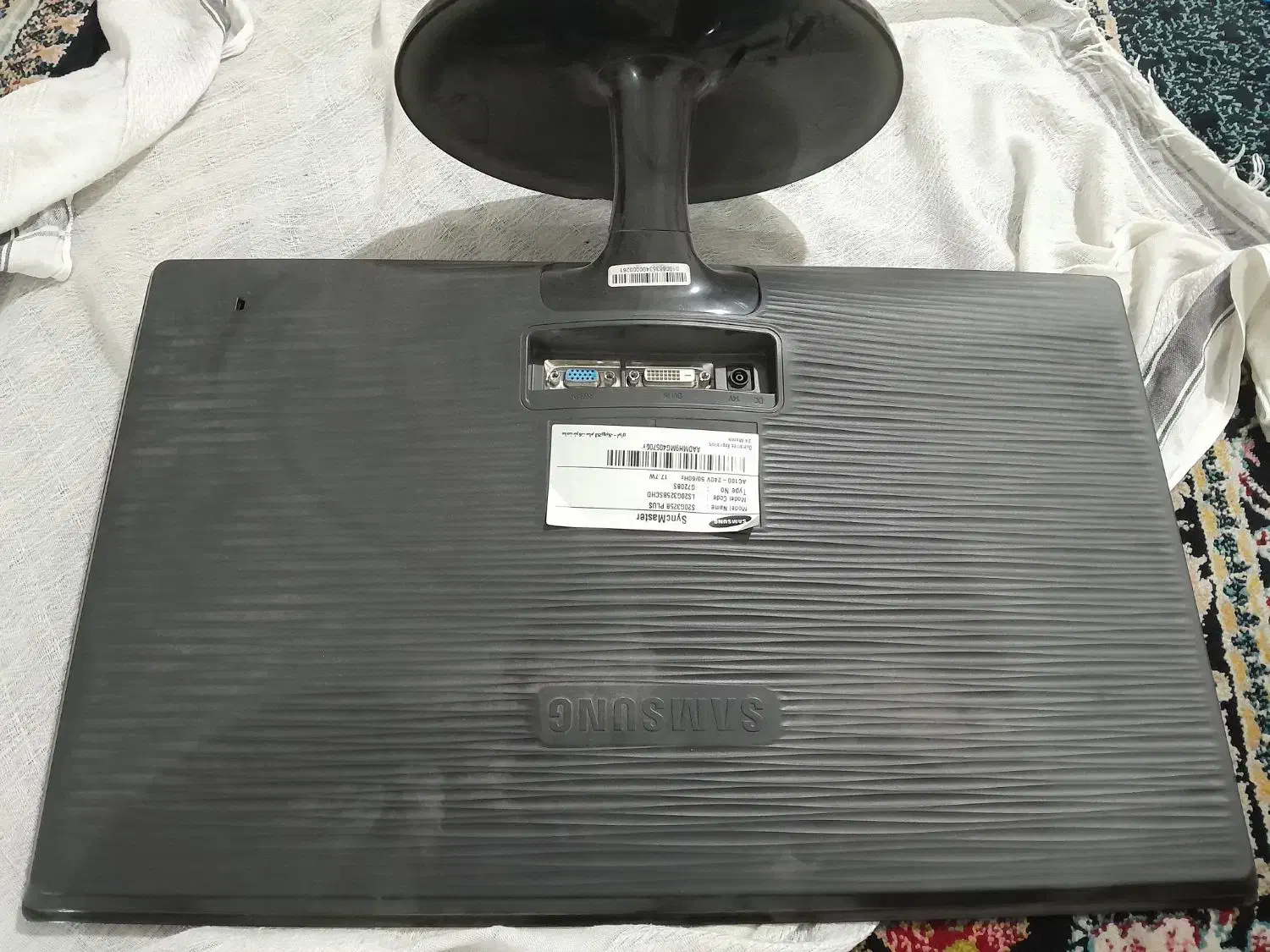 مانیتور سامسونگ|قطعات و لوازم جانبی رایانه|قم, نیروگاه|دیوار