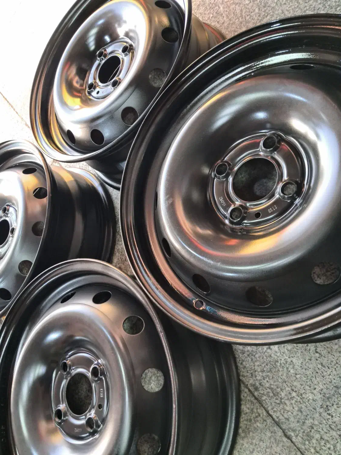 رینگ ال 90 اصلی فرانسه فابریکی زیر قیمت همه جا|قطعات یدکی و لوازم جانبی|محمدشهر, محمدشهر|دیوار