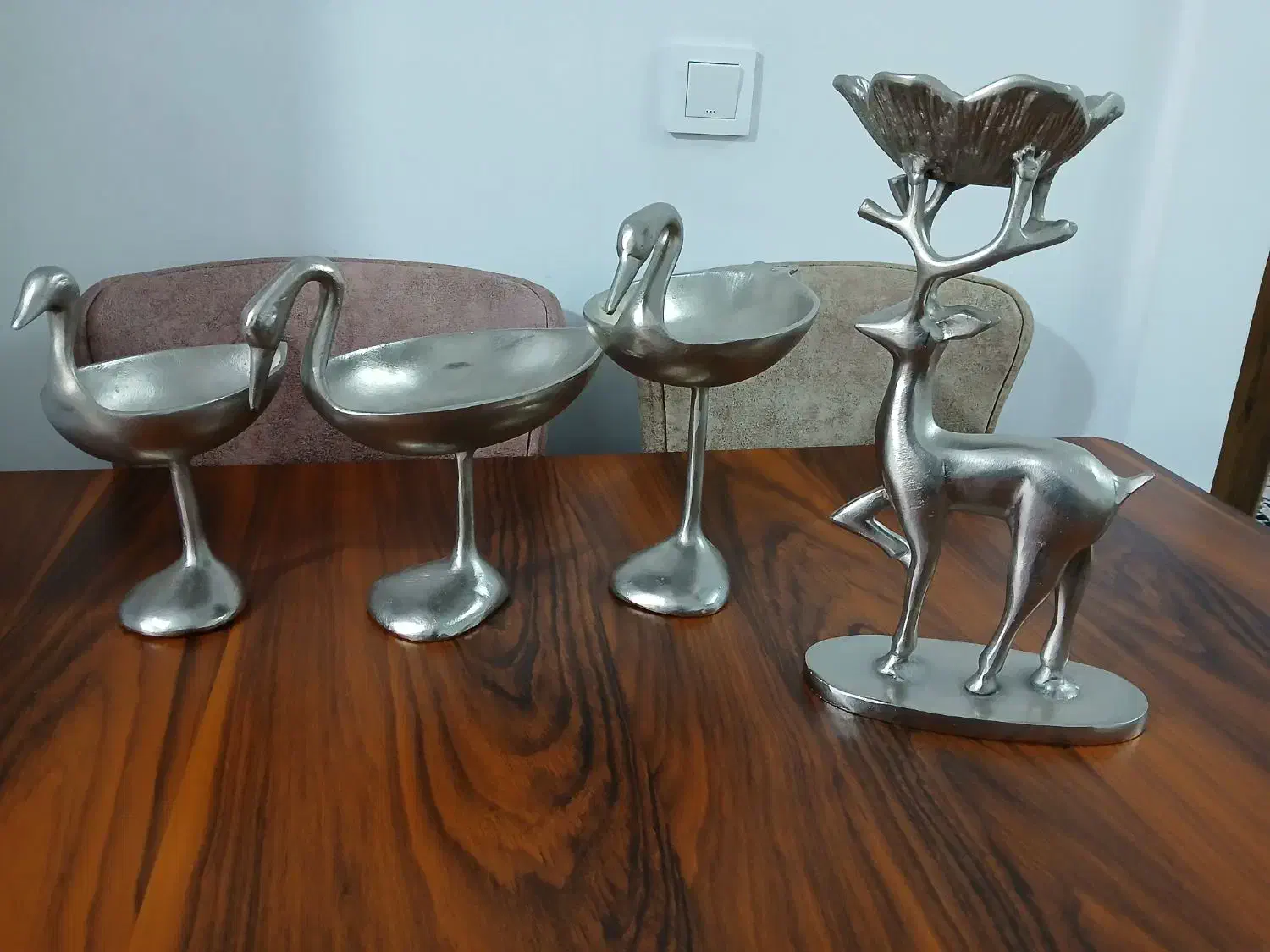 ظروف پذیرایی و دکوری آلومینیومی|ظروف سرو و پذیرایی|تهران, خاک سفید|دیوار