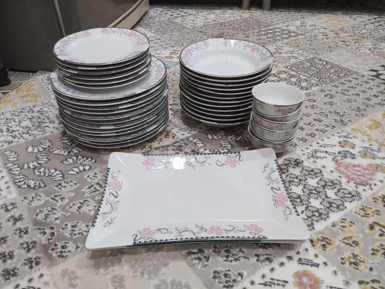 12نفره کامل|ظروف سرو و پذیرایی|مریوان, |دیوار