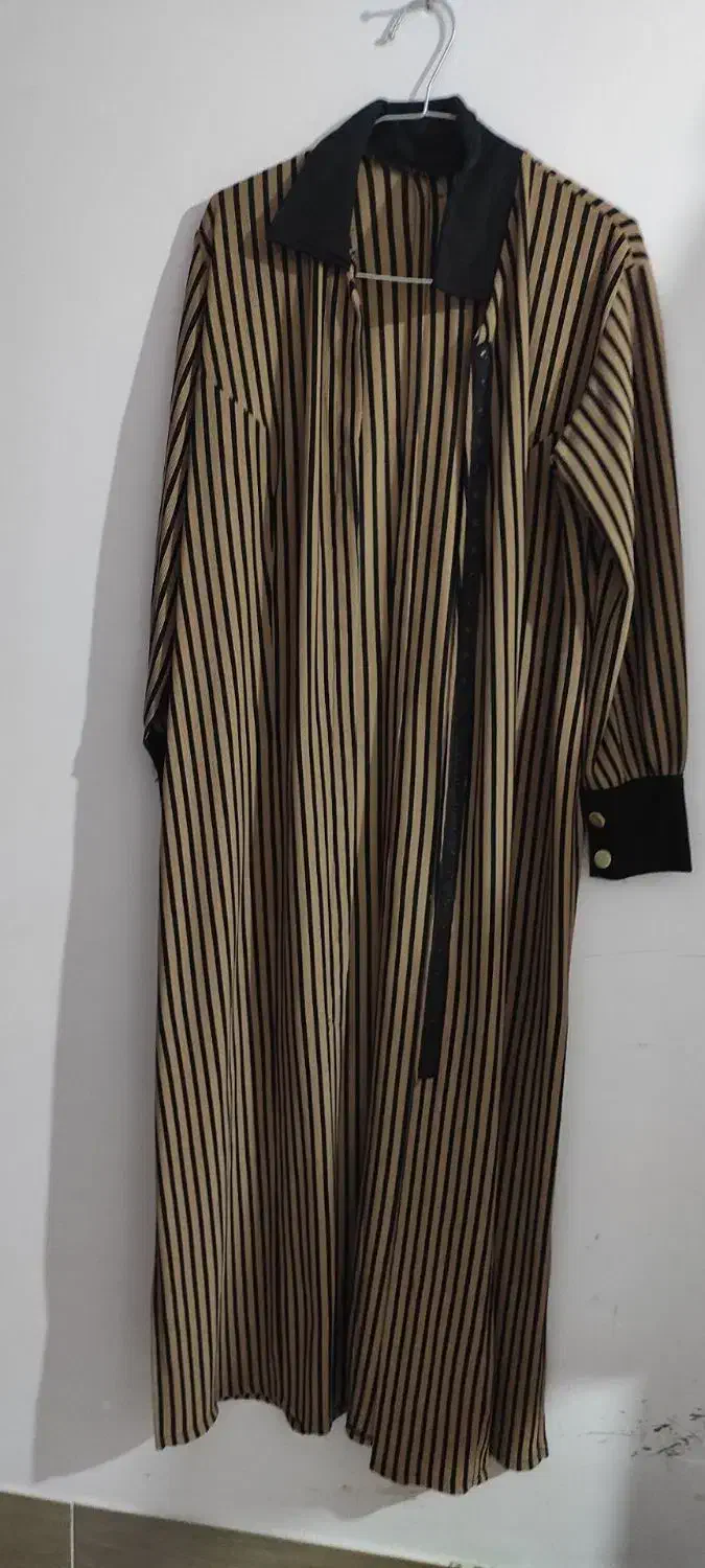 مانتو|لباس|سبزوار, امام خمینی (ناوی)|دیوار