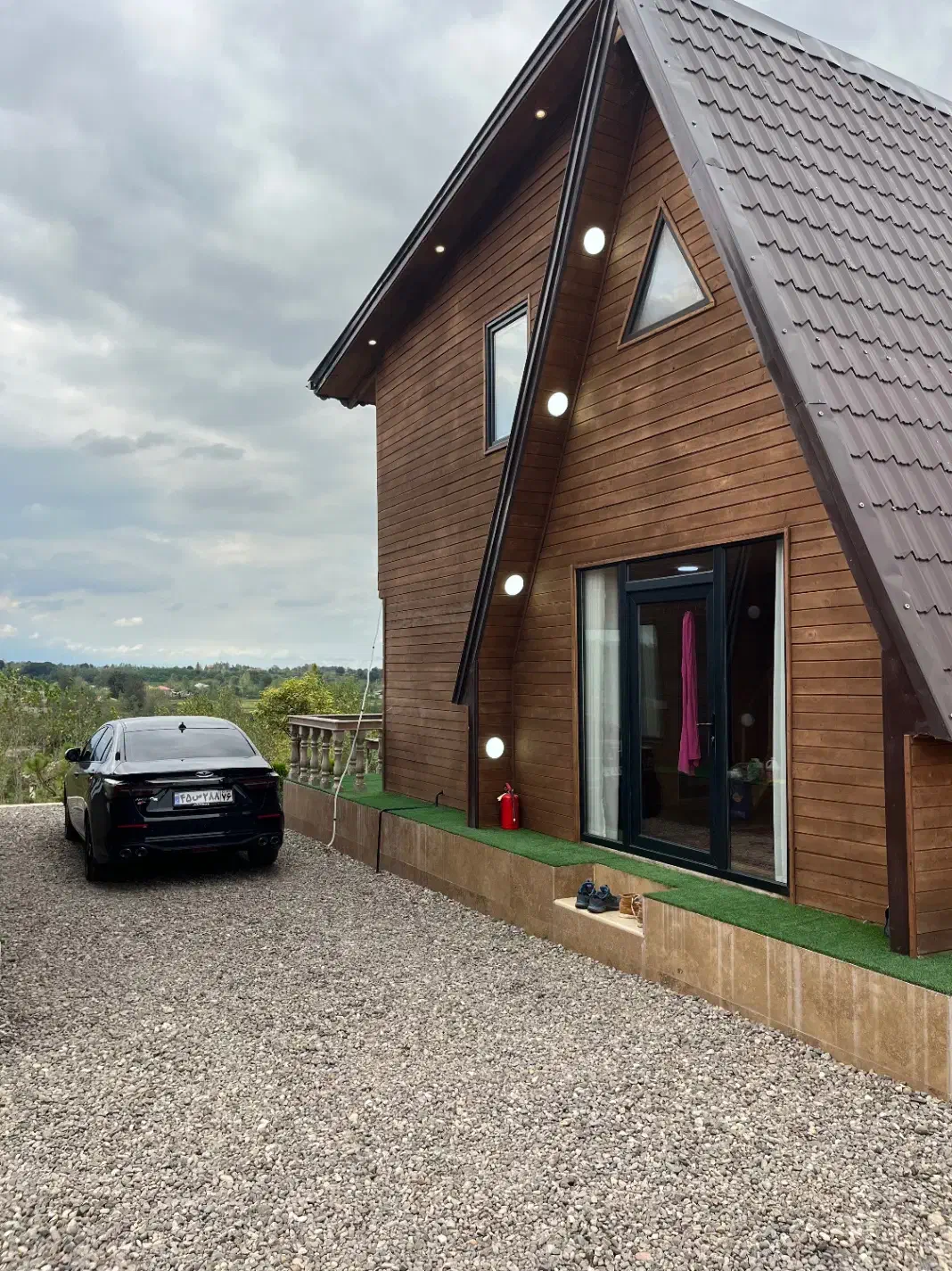 اجاره کلبه سوسیسی|اجارهٔ کوتاهمدت ویلا و باغ|شفت, |دیوار