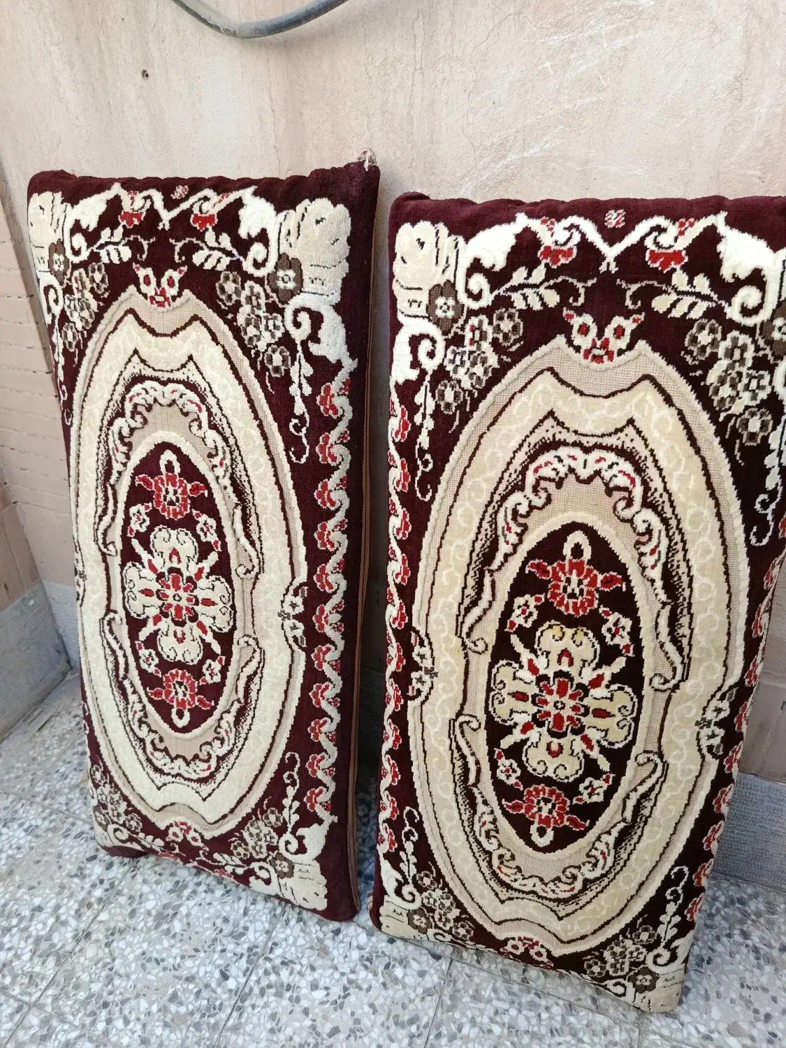 پشتی|پشتی|ایرانشهر, |دیوار