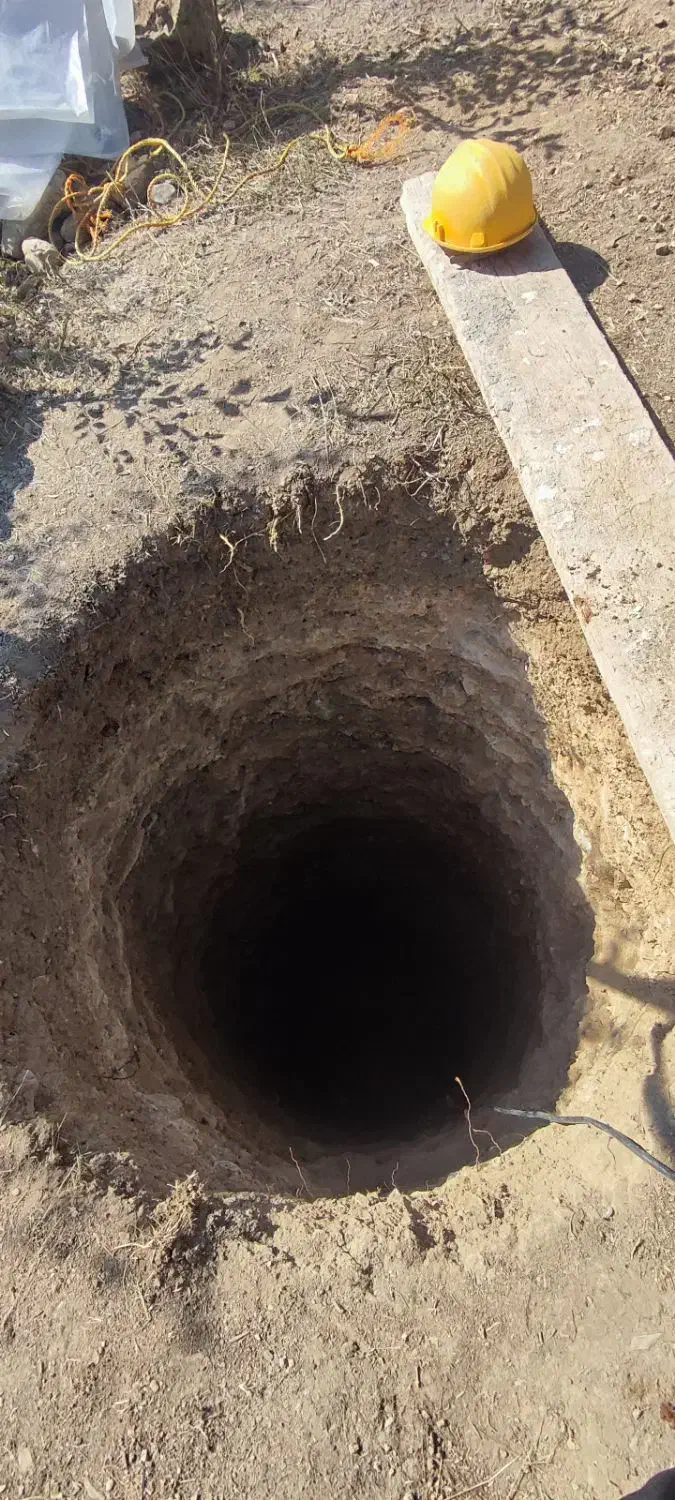 چاه کن و چاه کنی.حفر چاه|خدمات پیشه و مهارت|اهر, |دیوار