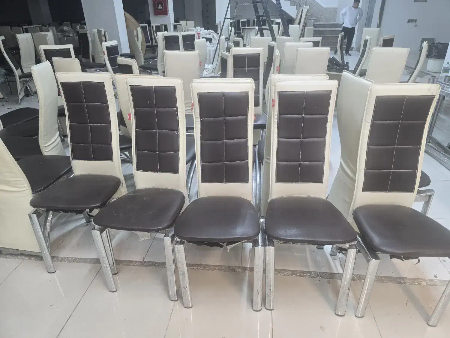 صندلی  های مناسب برای جشن ها|صندلی و نیمکت|بندرعباس, |دیوار