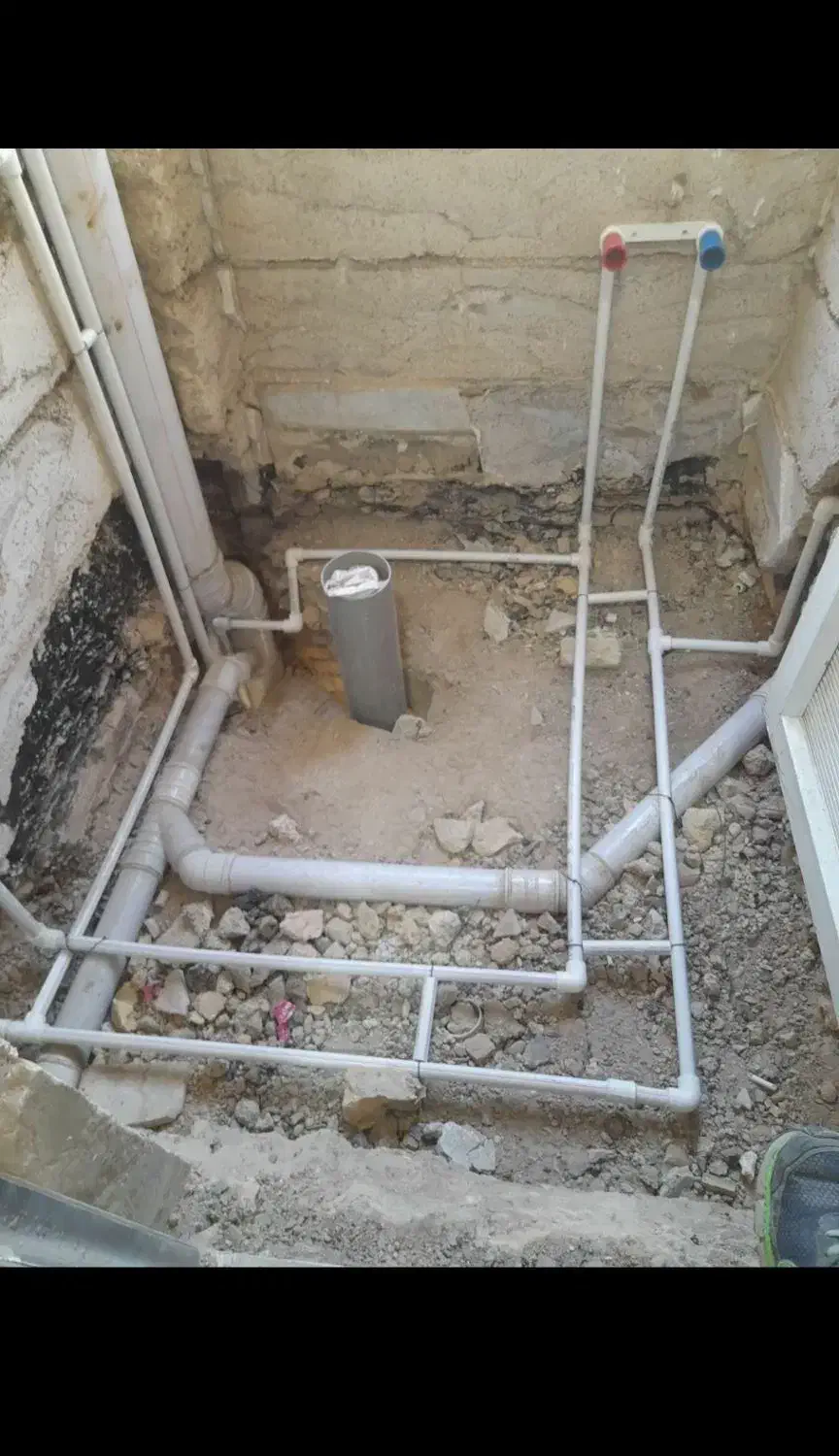 کاشی سرامیک کار مزاییک کاری لوله کش آب فاضلاب|خدمات پیشه و مهارت|دزفول, |دیوار