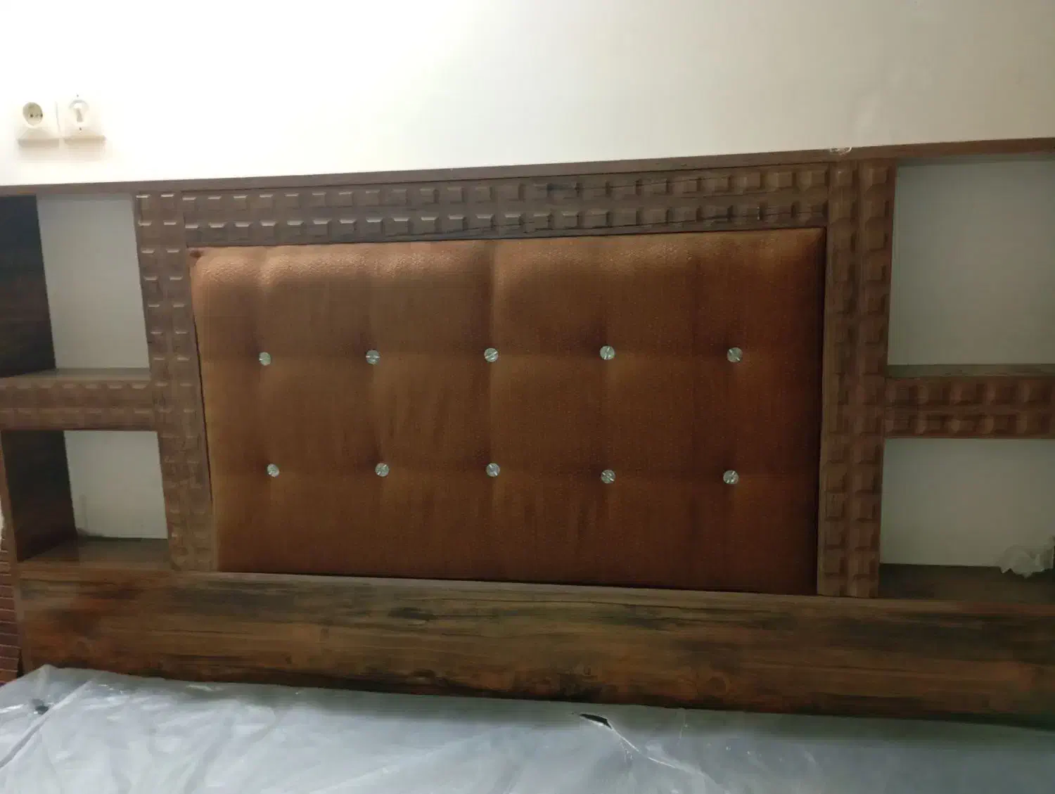 تخت دونفره|تخت و سرویس خواب|یزد, |دیوار