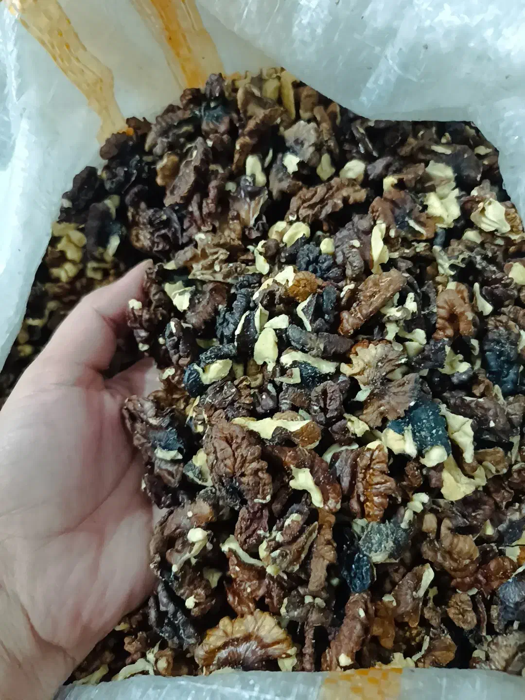 حراج مغز گردو فقط 350تومان تولید به مصرف|خوردنی و آشامیدنی|فشاپویه, |دیوار