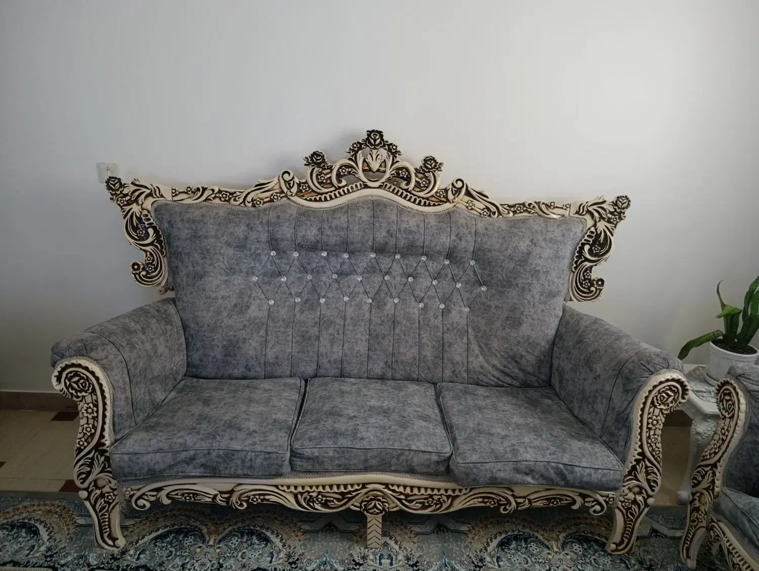 مبل هفت نفره|مبلمان خانگی و میز عسلی|پرند, فاز ۲|دیوار