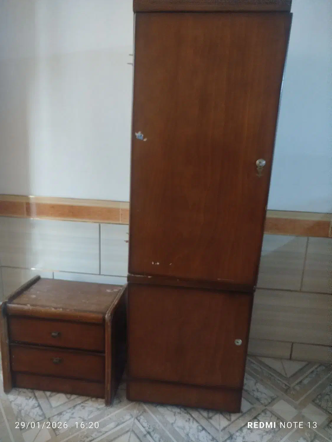 کمد|جاکفشی، کمد، دراور|کرمان, |دیوار