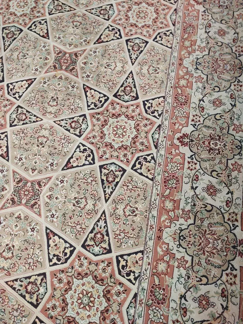 فرش ماشینی ۱۲ متری (برند فرش مشهد) فقط تماس|فرش|مشهد, تربیت (صدف)|دیوار