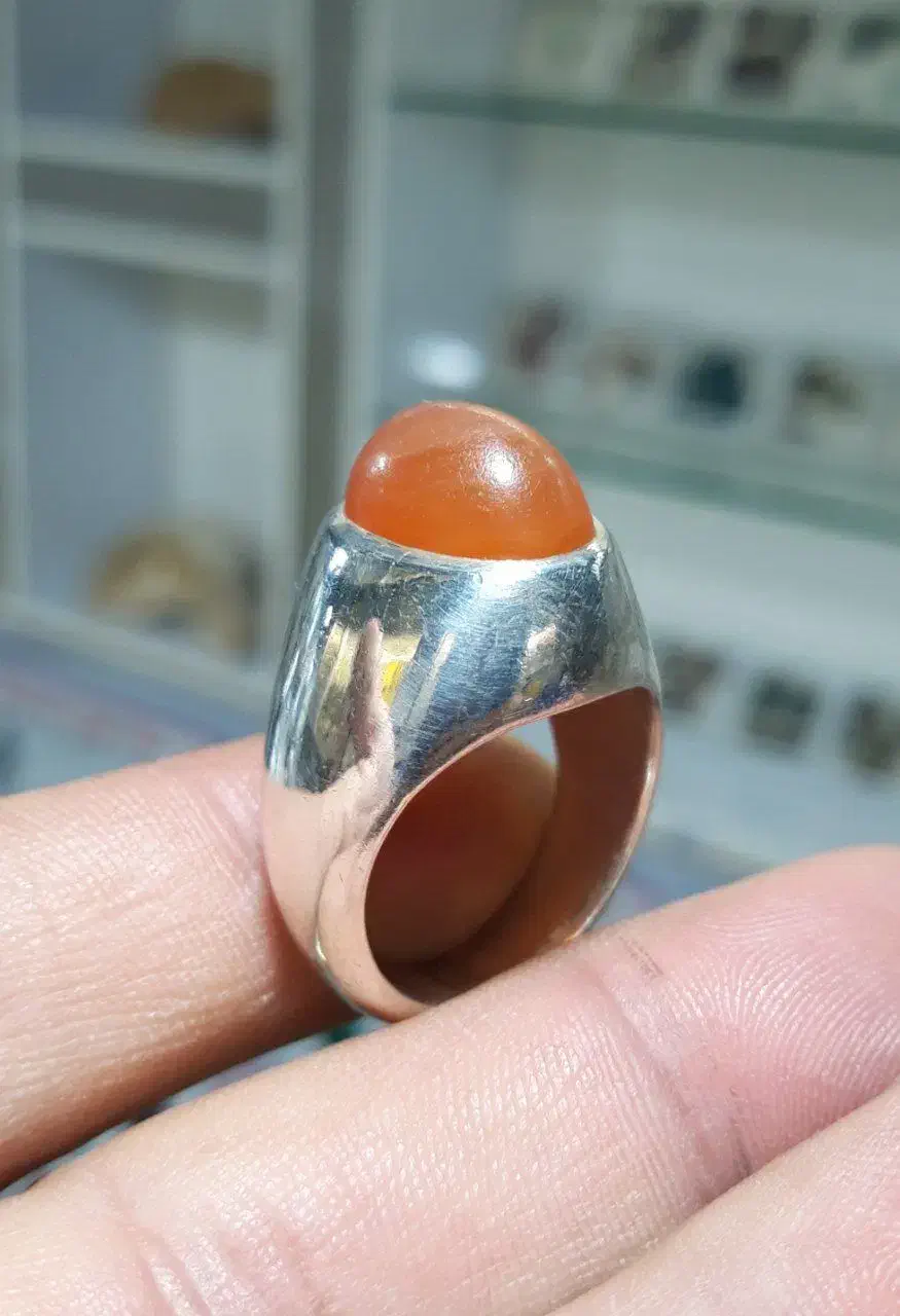 انگشتر فاخر مردونه .نگین کهنه|کلکسیون اشیاء عتیقه|قروه, |دیوار