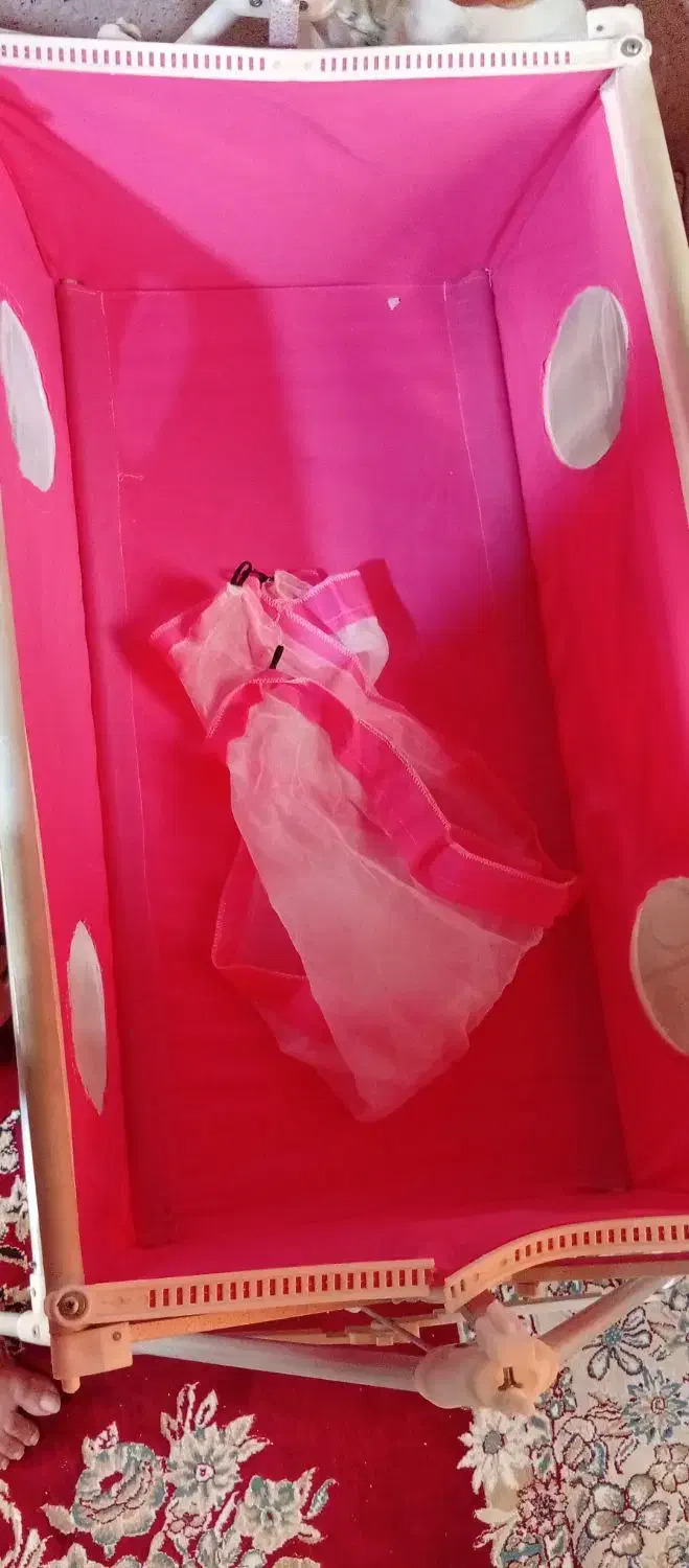 گهواره|تخت و صندلی بچه|شیروان (خراسان), |دیوار