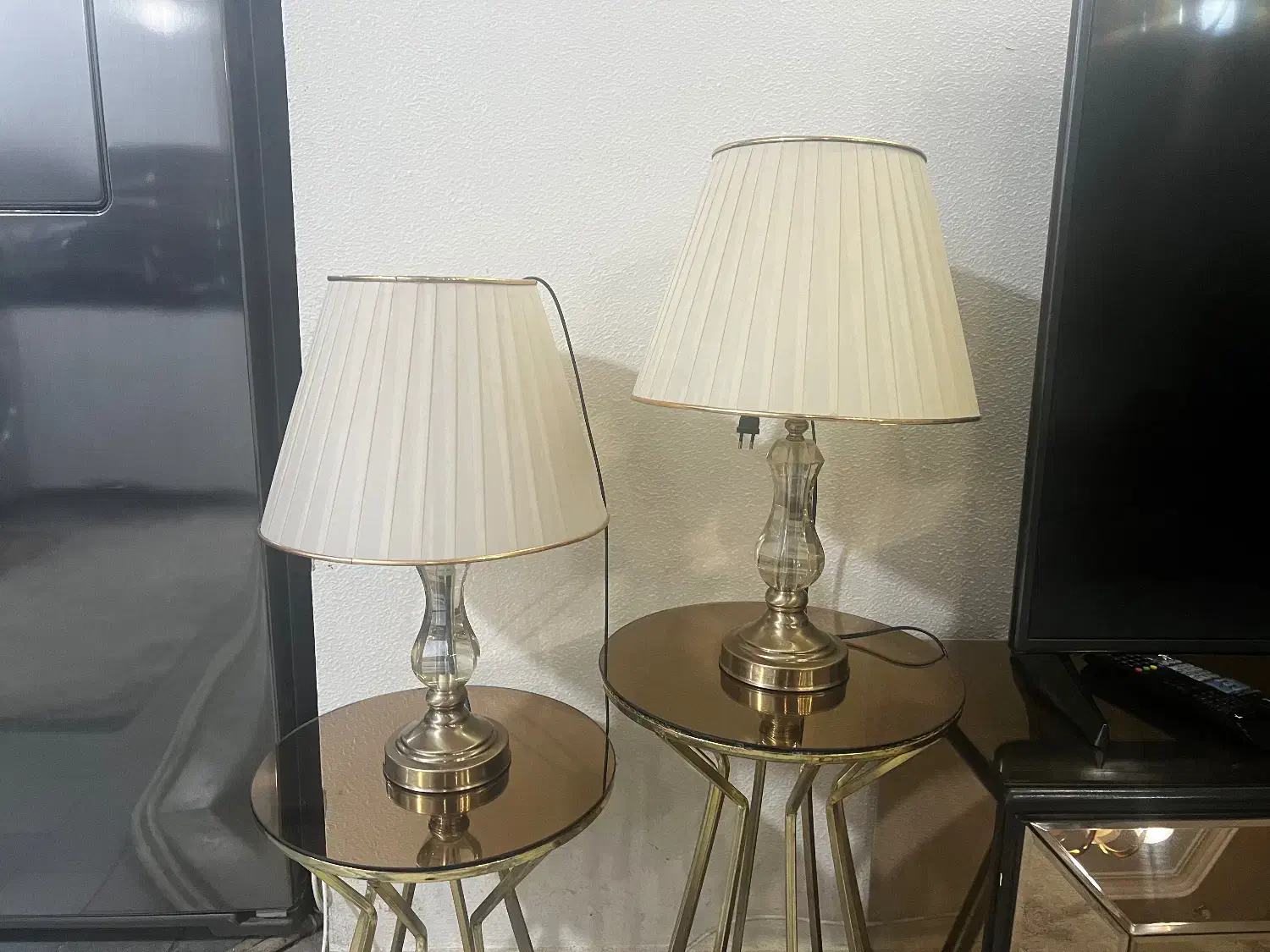 آباژور|چراغ خواب و آباژور|شاهینشهر, سعدی جنوبی|دیوار