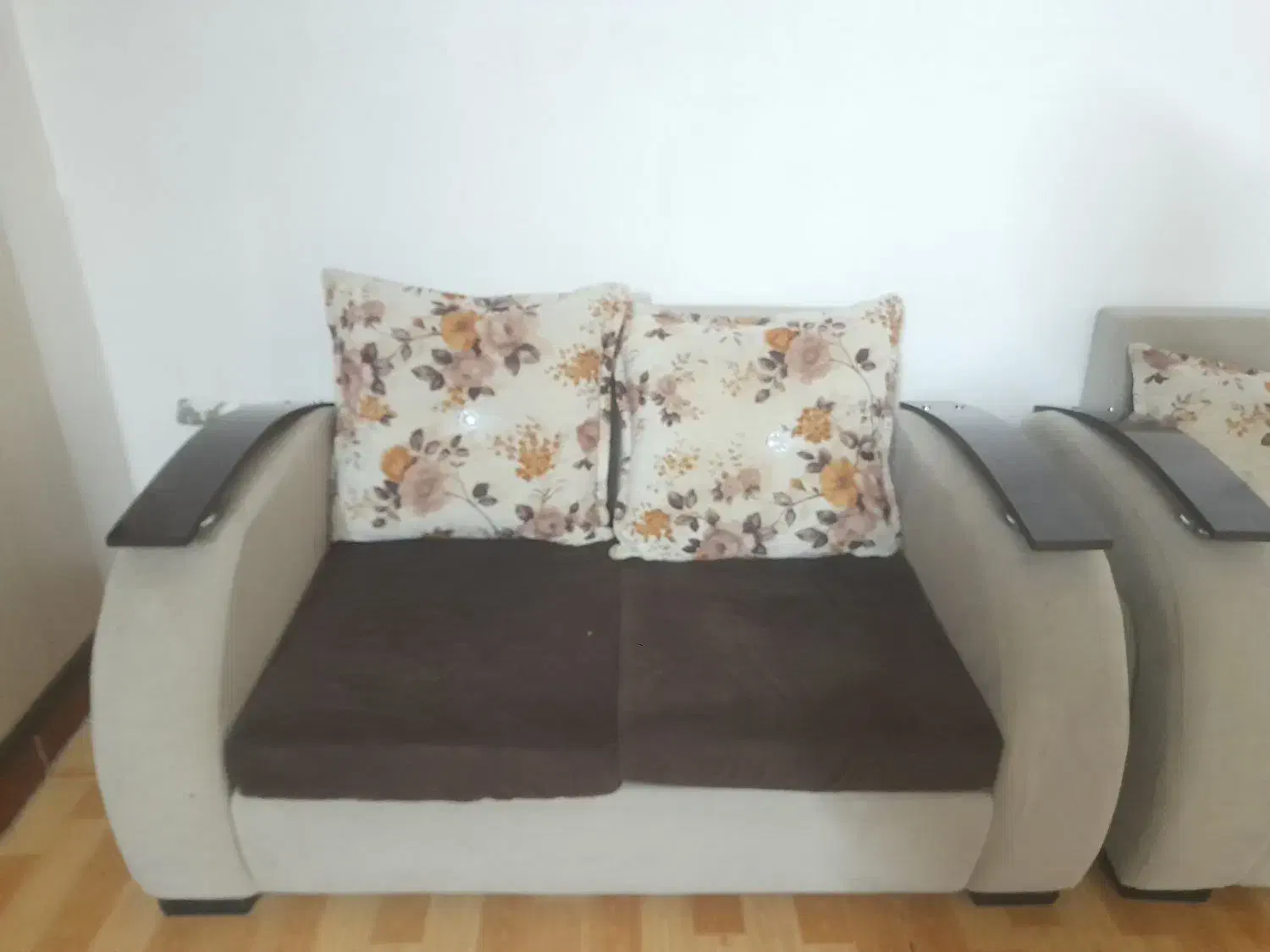 مبل ۸ نفره بامیز عسلی|مبلمان خانگی و میز عسلی|گنبد کاووس, |دیوار