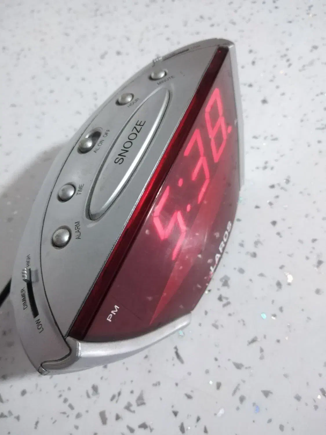 ساعت رومیزی دیجیتال|ساعت دیواری و تزئینی|تهران, شهرک ولیعصر جنوبی|دیوار