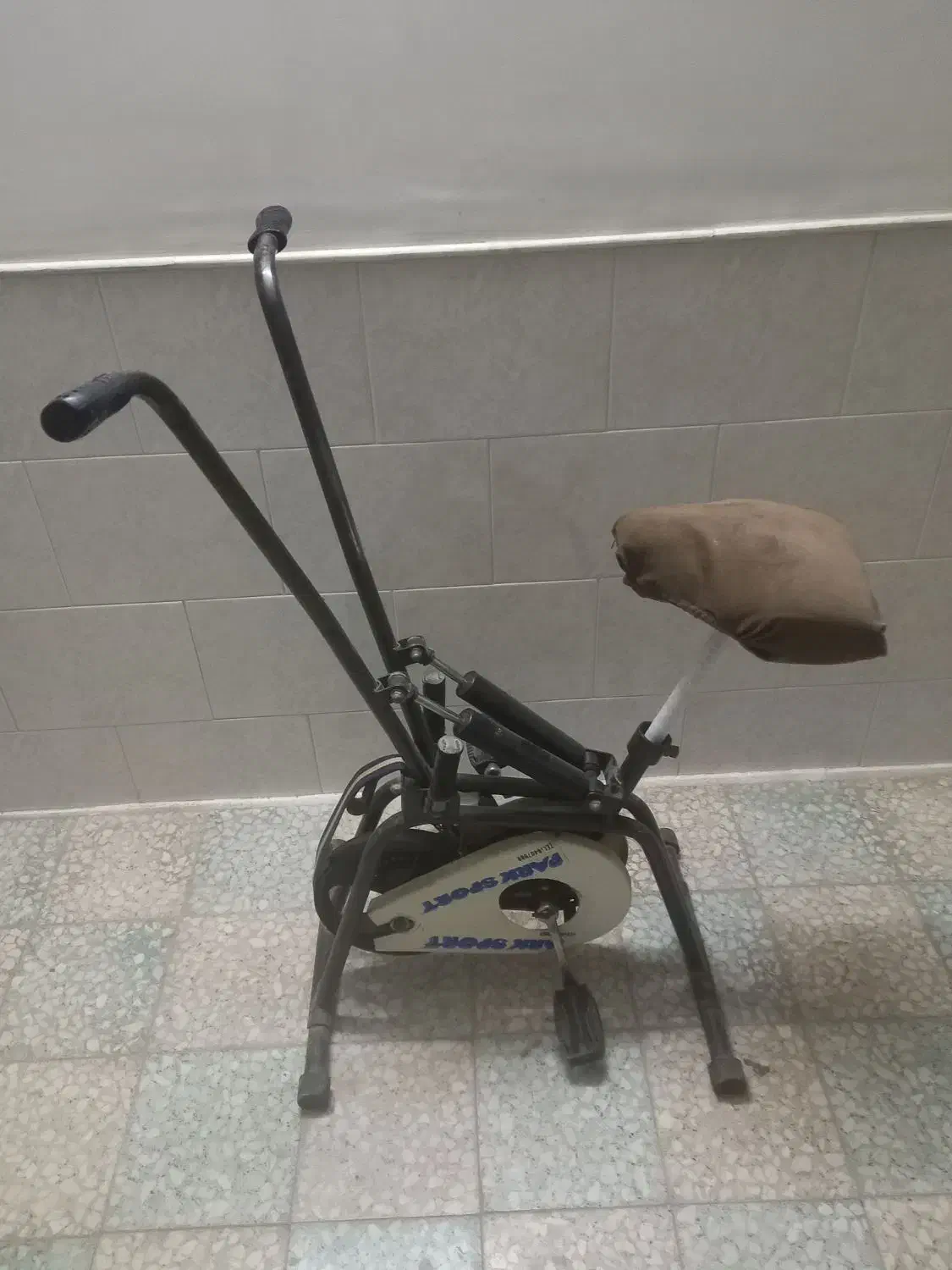 دوچرخه ثابت، کمک دار|تجهیزات ورزشی|کاشان, سیفی آباد|دیوار