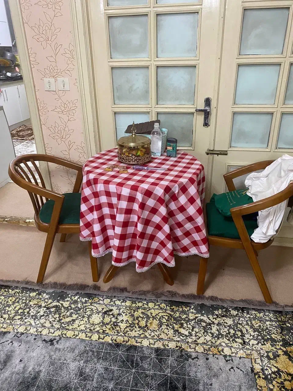 میز نهار خوری دو نفره|میز و صندلی غذاخوری|اردبیل, |دیوار