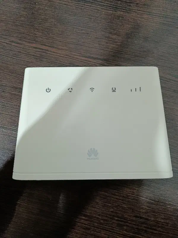 مودم هوآوی سیم کارت خور مدل B311-221|مودم و تجهیزات شبکه|پیشوا, |دیوار