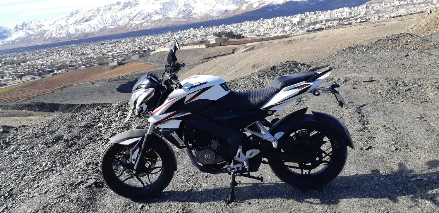 ns200‌‌‌باک‌سفید|موتورسیکلت|بروجرد, |دیوار