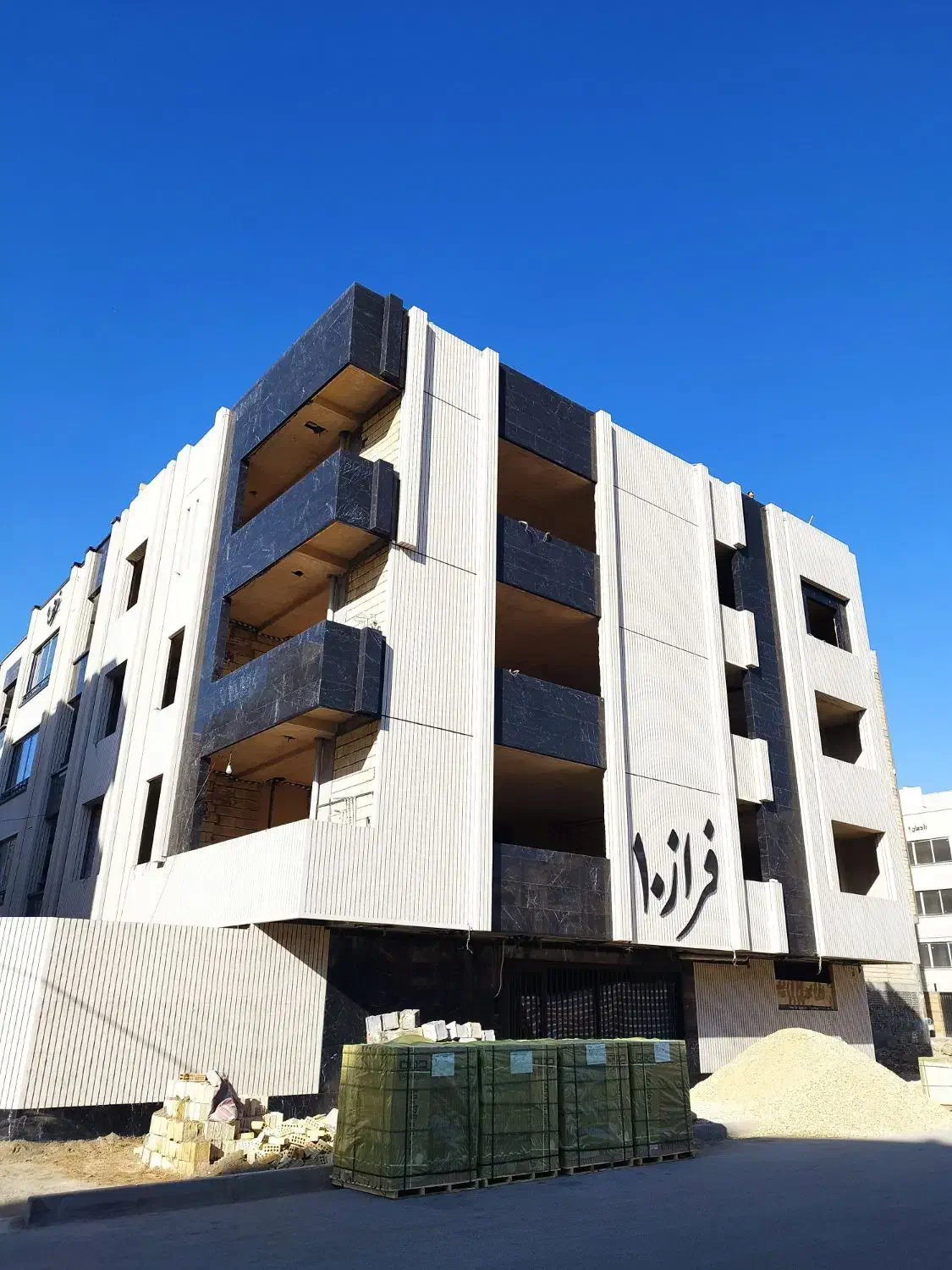 واحد آپارتمان نوساز غرضی 70 تا 190 متری|فروش آپارتمان|اصفهان, شهرک میلاد|دیوار