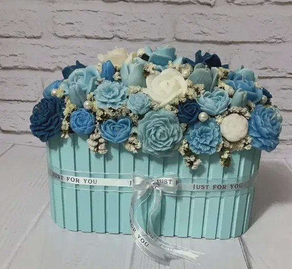 باکس گل شمعی|گل مصنوعی|نی‌ریز, |دیوار