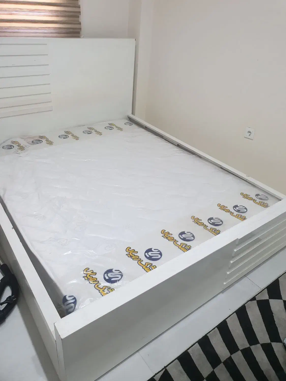 تخت به همراه تشک|تشک تختخواب|اهواز, کیان اباد|دیوار