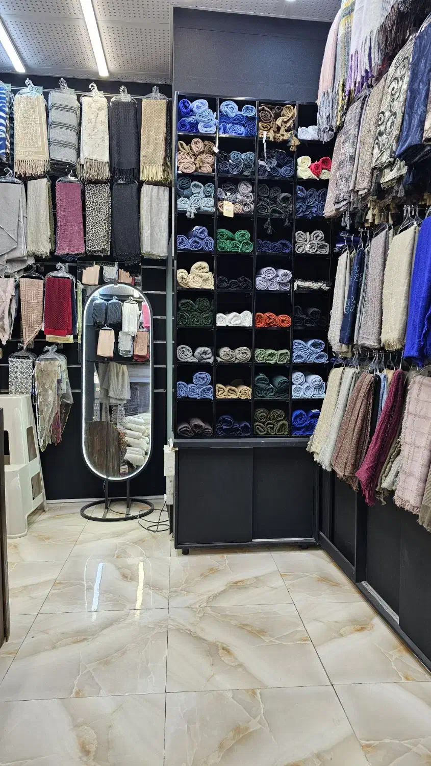 فروشنده خانم بوتیک شال|استخدام بازاریابی و فروش|نجفآباد, ریاضی|دیوار