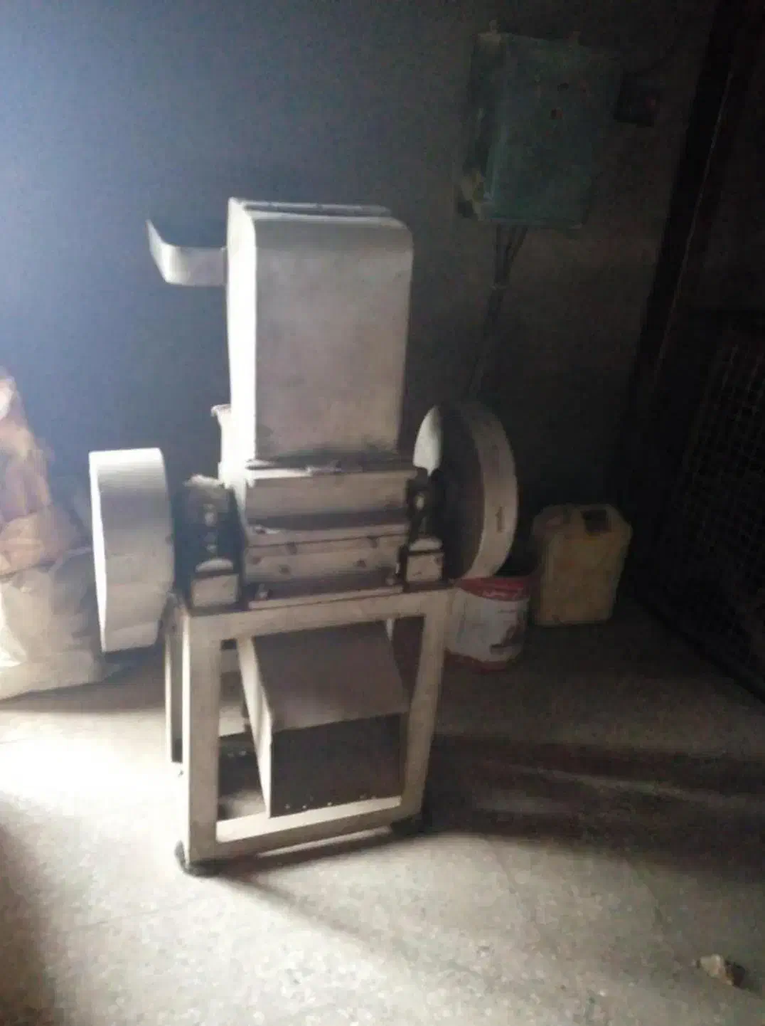 آسیاب باسکول نقطه جوش قیچی دینام پمپ باد|ماشین‌آلات صنعتی|پاکدشت, خاتون آباد|دیوار